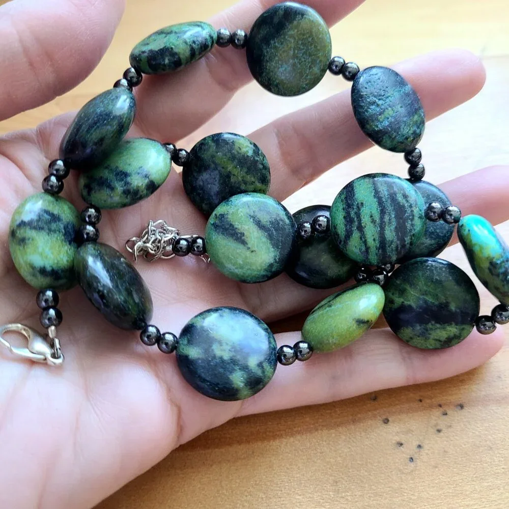 Green Jasper round beads and Hematite necklace. - Picture 5 of 5